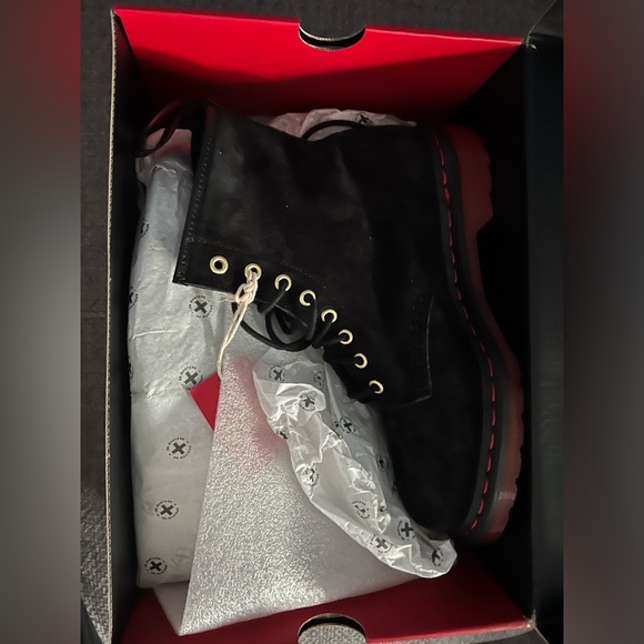 Doc Martens Chinese New Year 2019 🧧 BRAND NEW (never worn) EUR 41 - Picture 7 of 7